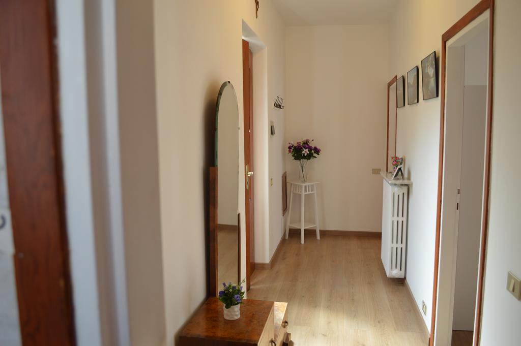 Betty'S House Apartment Мандельо дел Ларио Екстериор снимка