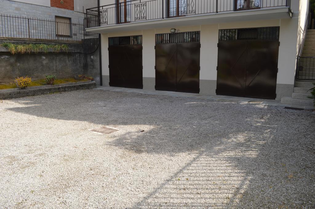 Betty'S House Apartment Мандельо дел Ларио Екстериор снимка