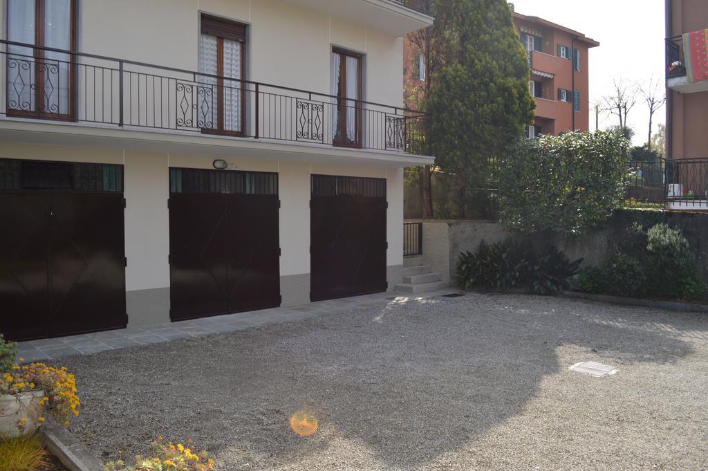 Betty'S House Apartment Мандельо дел Ларио Екстериор снимка
