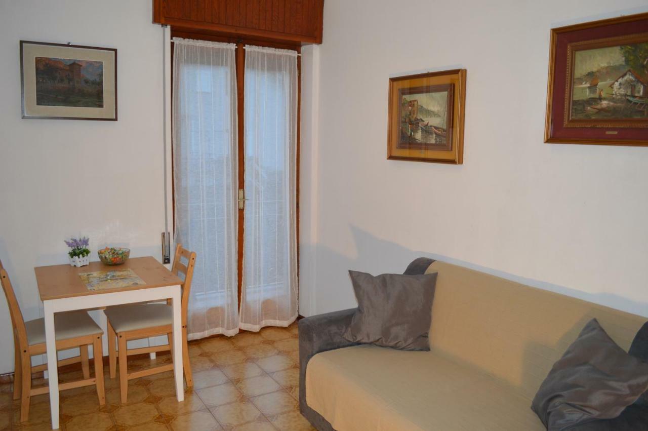 Betty'S House Apartment Мандельо дел Ларио Екстериор снимка
